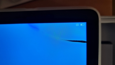 Crack in top right corner of screen of Blackview Tab 10 (in its protective case)